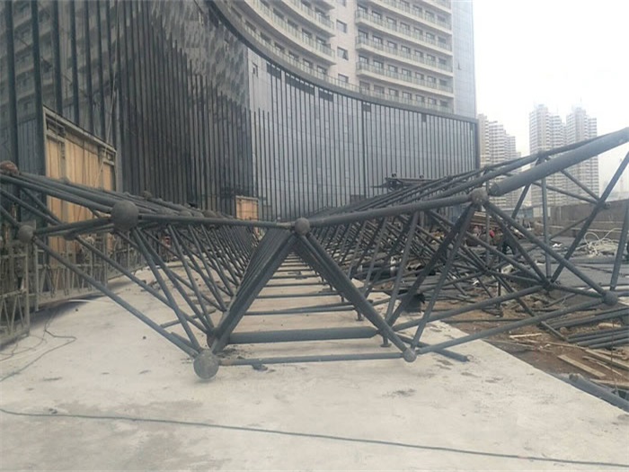黑河万豪酒店雨棚网架